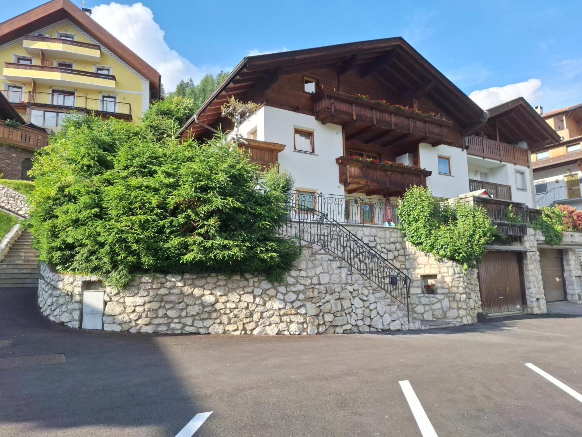 Apartments Insam Santa Cristina Val Gardena Eksteriør billede