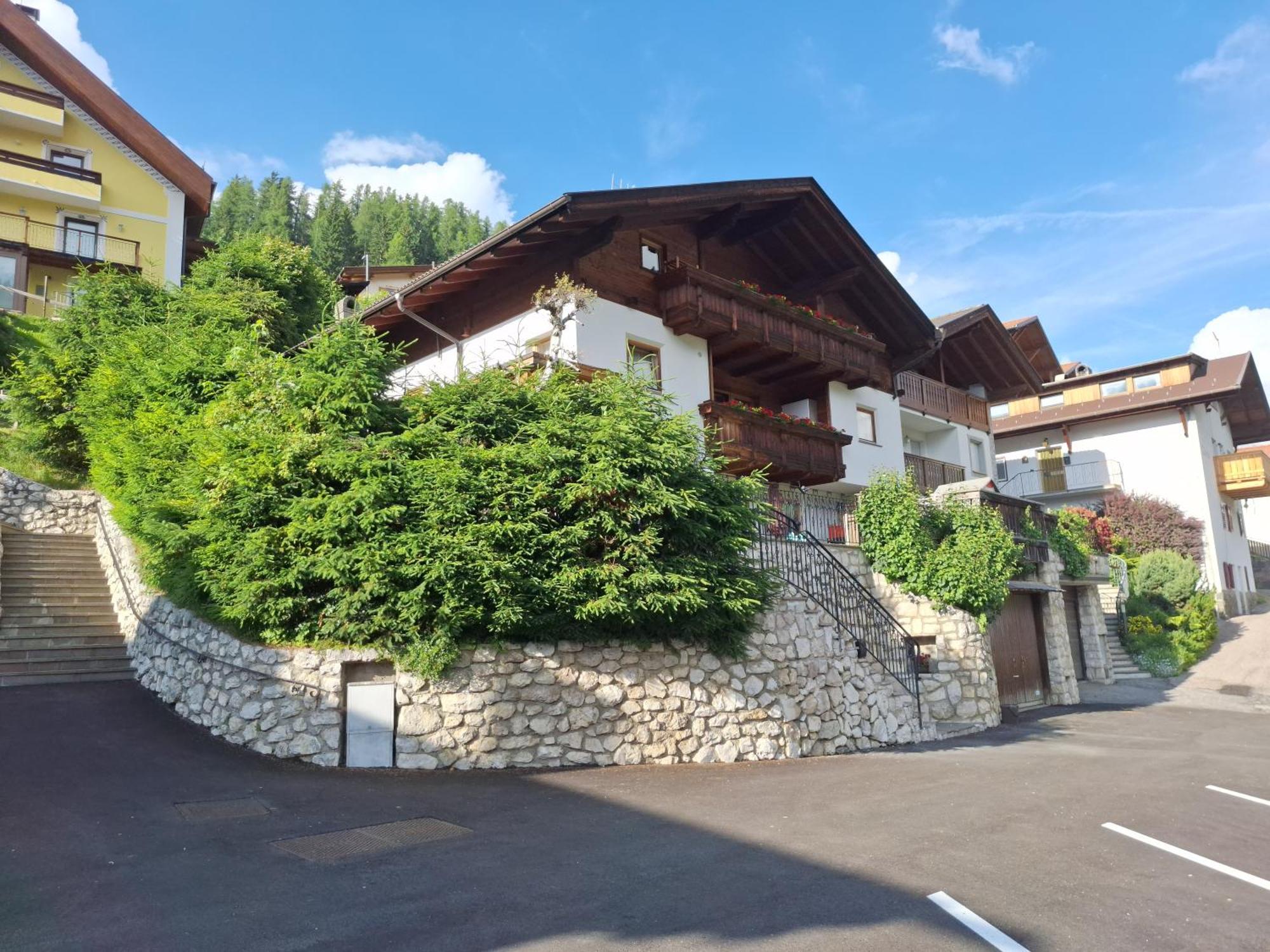 Apartments Insam Santa Cristina Val Gardena Eksteriør billede